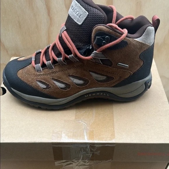 Merrill Womens Brown Hiking shoes Size 10 - Picture 1 of 6